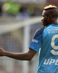  那不勒斯官宣续约当家射手奥斯梅恩  