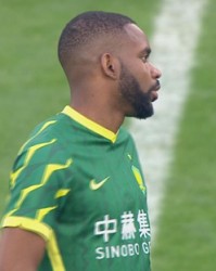  弗赖堡主帅创造队史最佳开局  