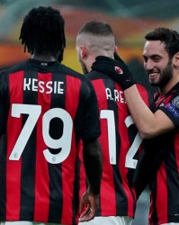  AC米兰逆袭取胜止颓势