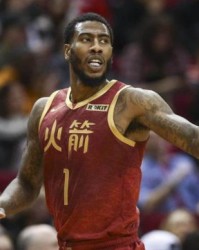  佛罗伦萨租借悍将填补短板  