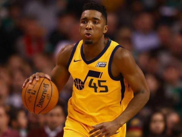  雷霆新秀隔扣戈贝尔引爆全场  