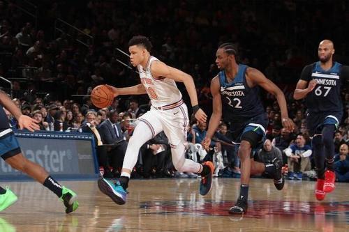  班凯罗27+10魔术掀翻尼克斯  