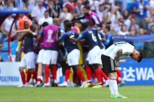  马赛核心中场转会英超引发球迷抗议  